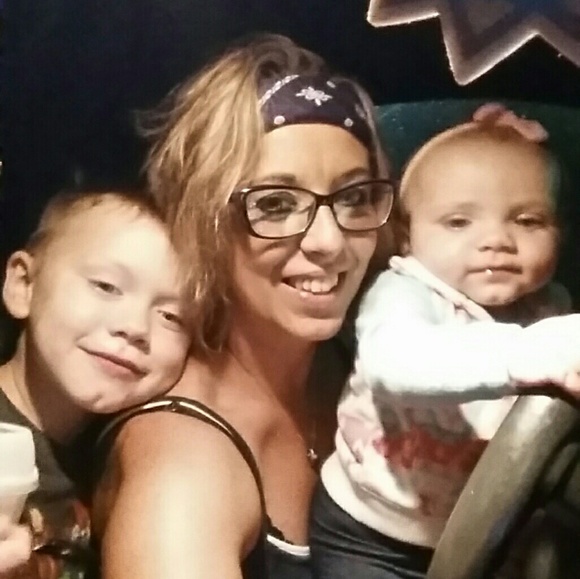 Meet your Posher, Savanna - Picture 2 of 4